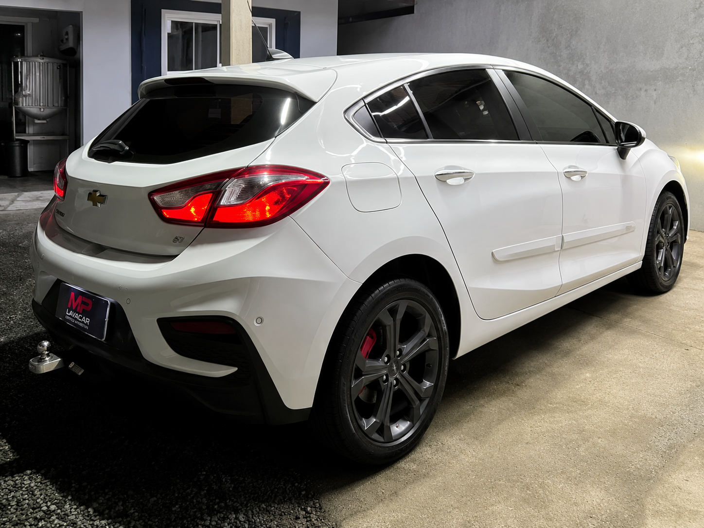 Brilho automotivo premium